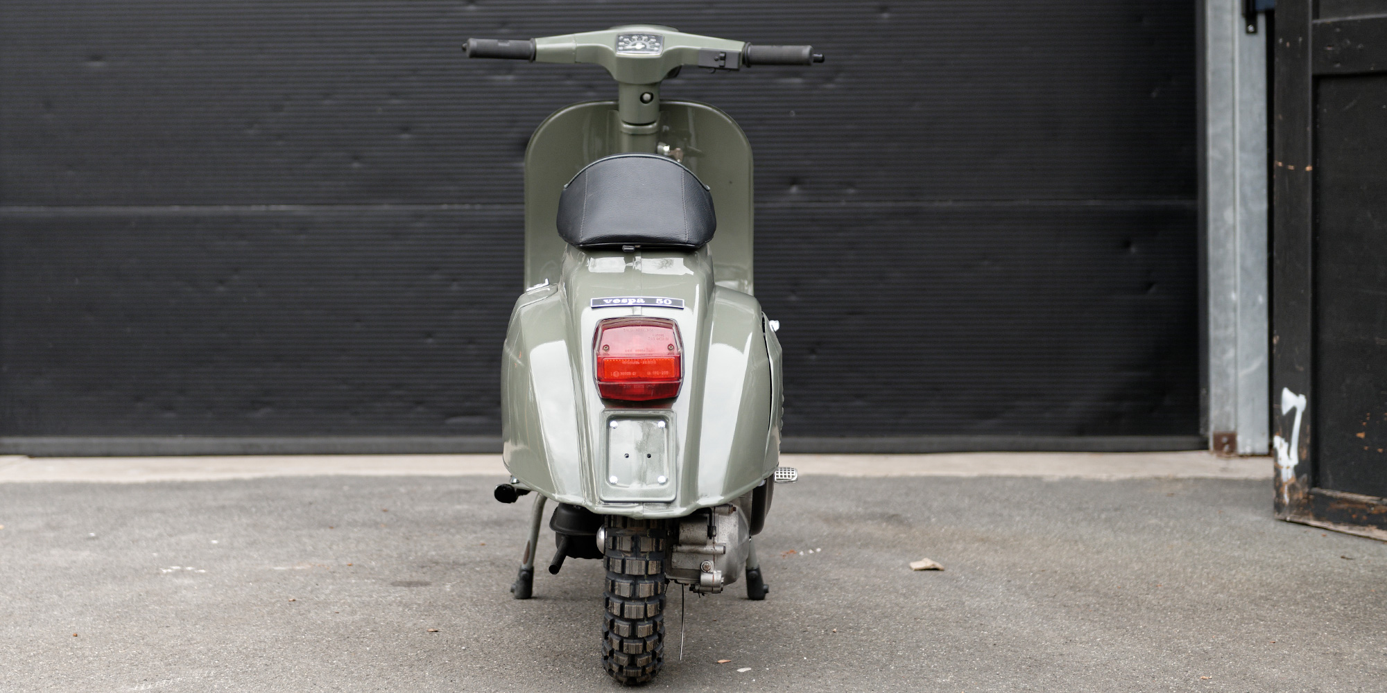 Vespa V50 Special