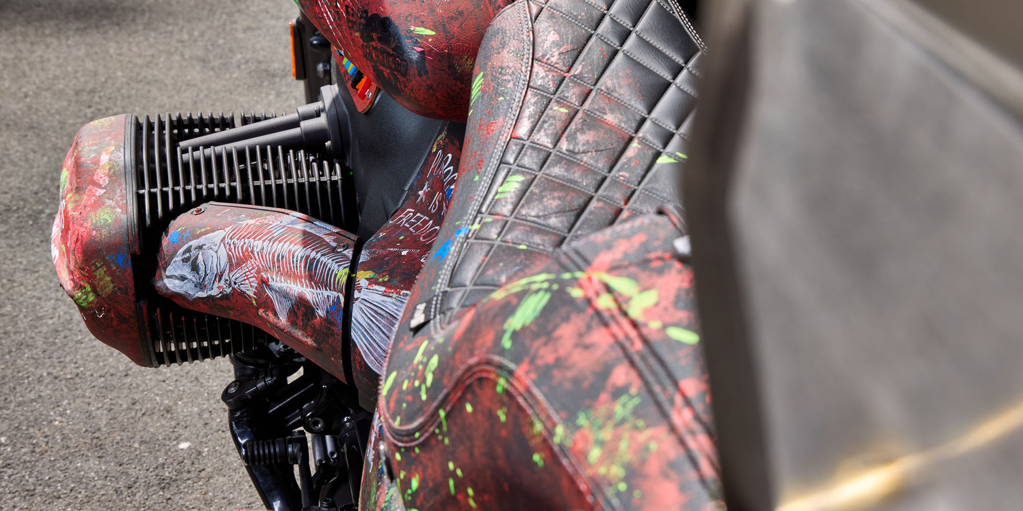 BMW R18 Bagger Stephan Marquard - Cooking is like Punk Rock